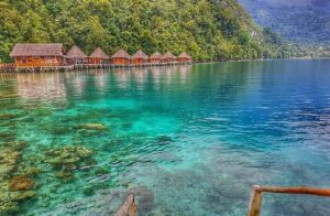 Getting Seram Island. tripowe.com