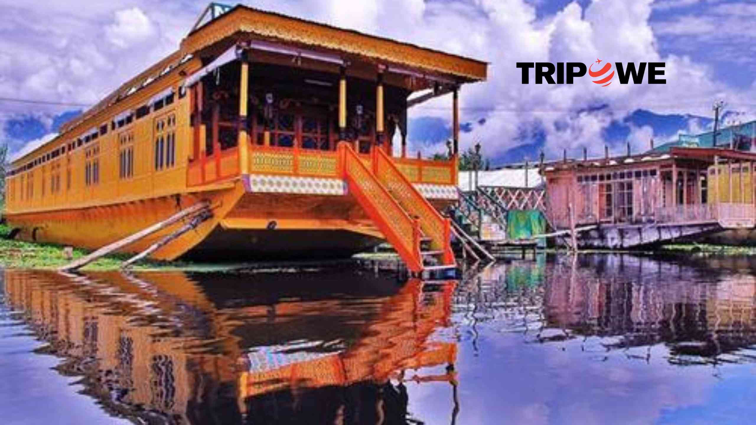Arrive in Srinagar tripowe.com