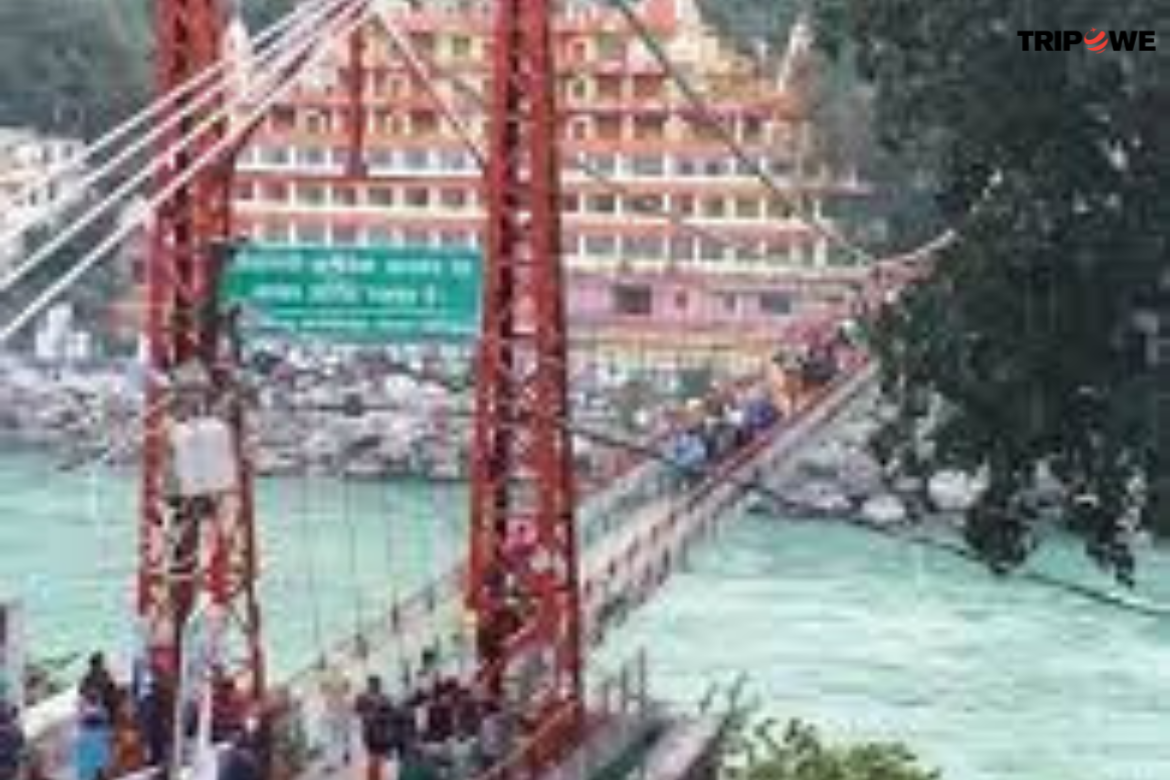 Lakshman Jhula tripowe.com