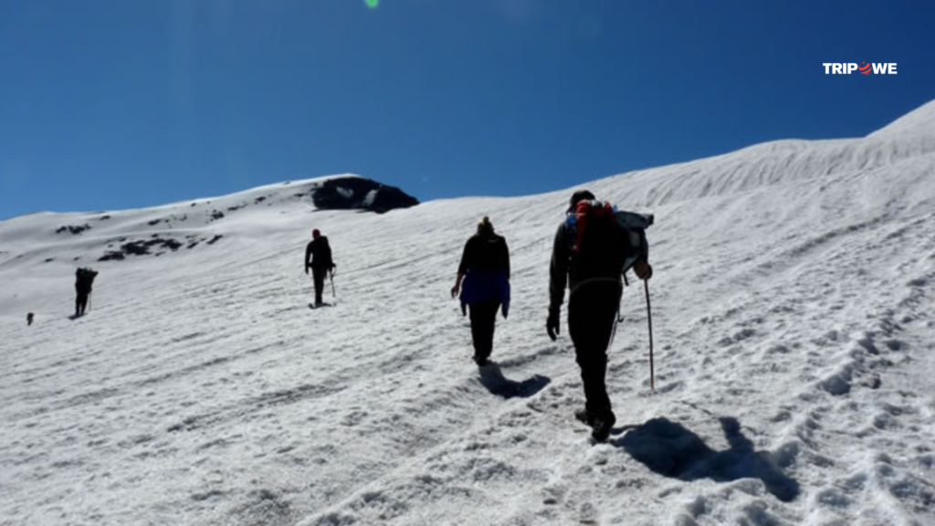 Trekking routes in himachal pradesh