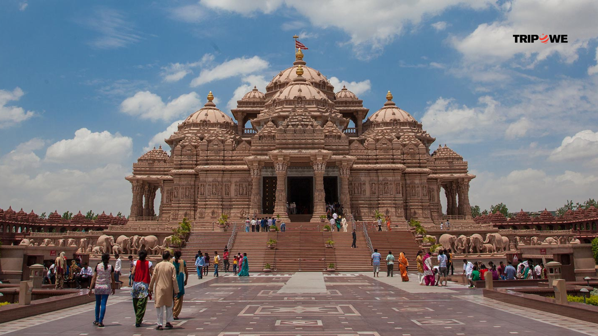 Famous temples in delhi-Tripowe.com