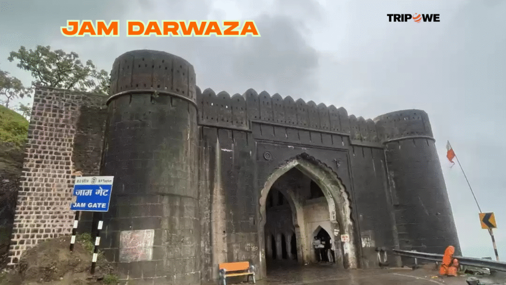 Jam Darwaza tripowe.com