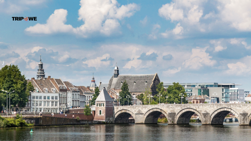 Best Places to visit in netherlands -Tripowe.com