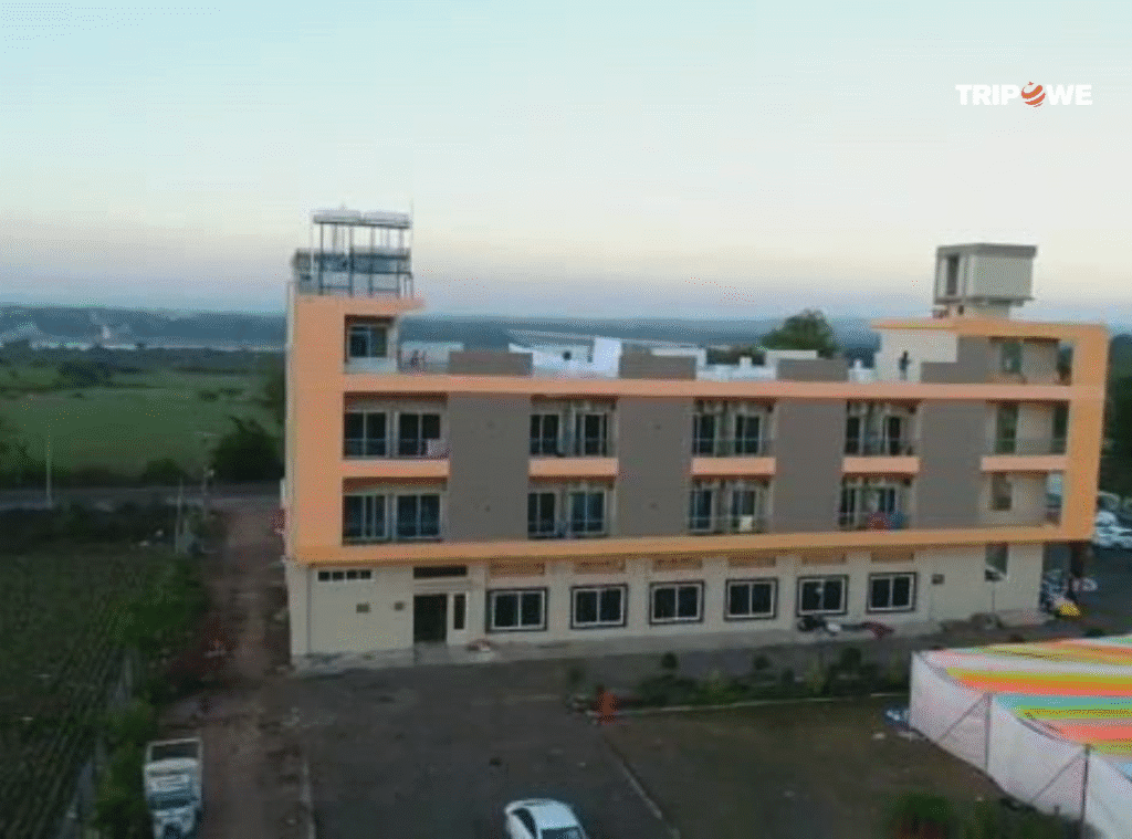 Best hotels near omkareshwar Jyotirling