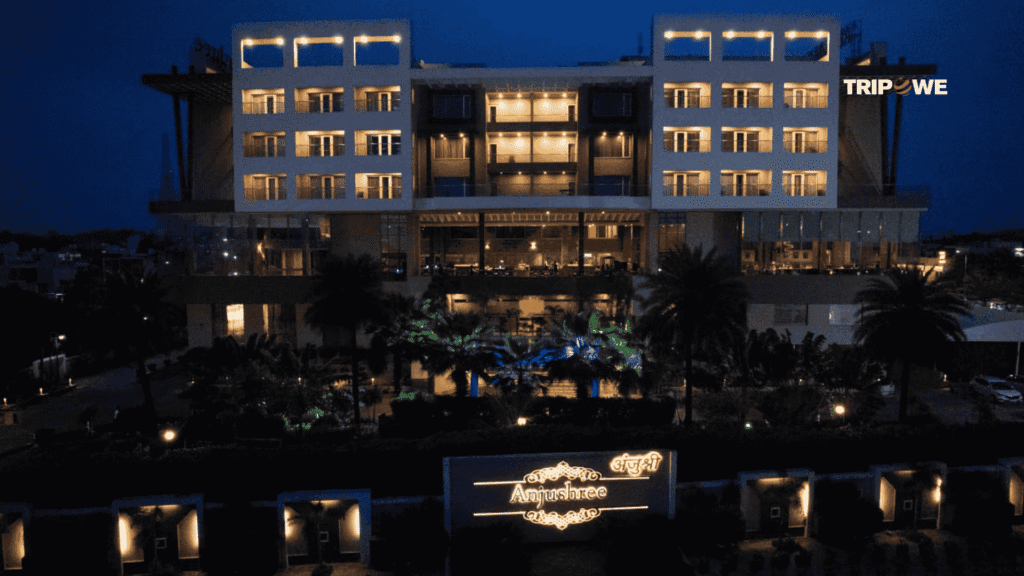 Best Hotel To Stay near mahakaleshwar temple-Tripowe.com