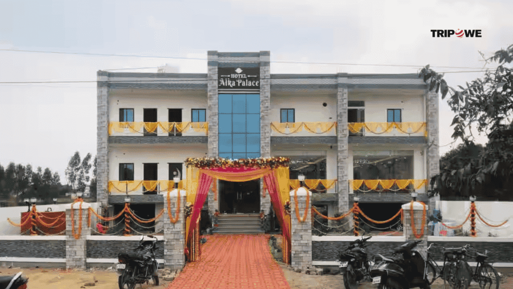Best hotel to stay near the kashi vishwanath Jyotirlinga-Tripowe.com