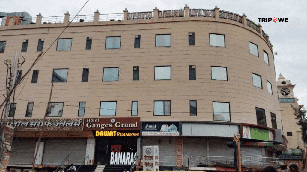 Best hotel to stay near the kashi vishwanath Jyotirlinga-Tripowe.com