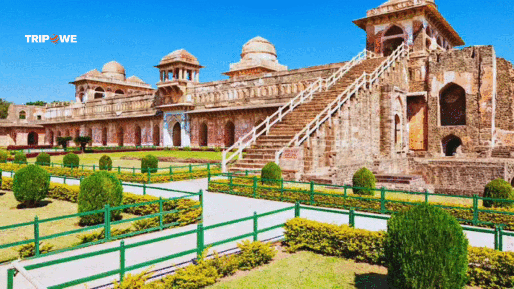 Hill Gateways Near Indore-Tripowe.com