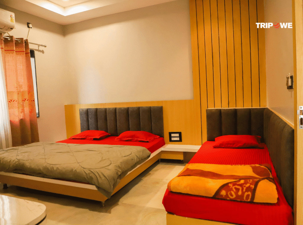 Best hotels near omkareshwar Jyotirling