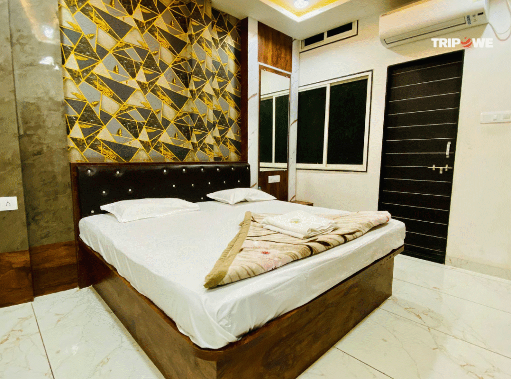 Best hotels near omkareshwar Jyotirling