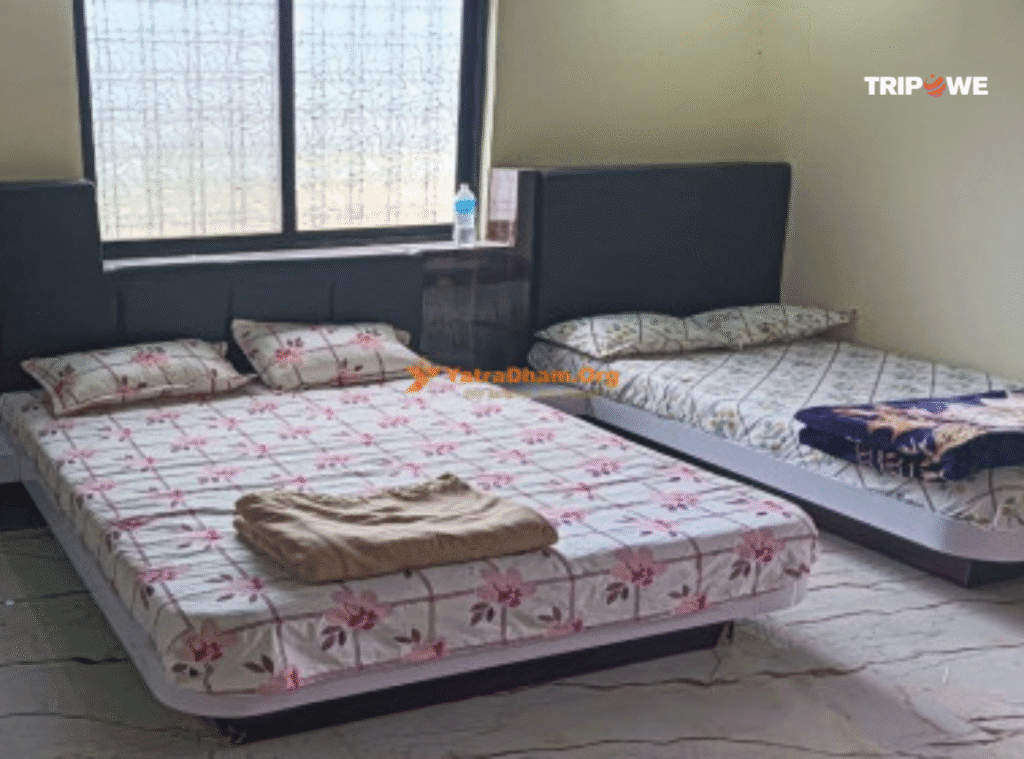 Best hotels near omkareshwar Jyotirling