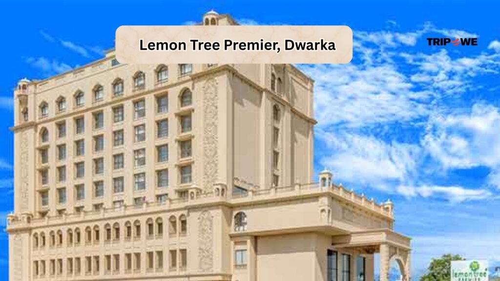 Best hotels to stay near Nageshwar Jyotirlinga-Tripowe.com,