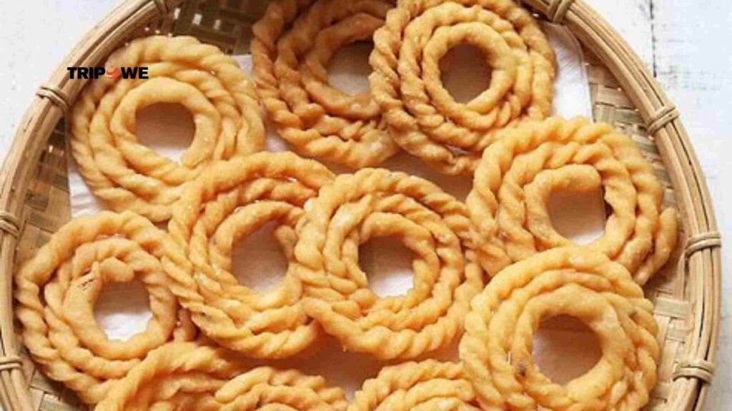 Delicious Diwali Sweets and Snacks-Tripowe.com